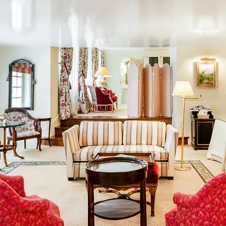 Relais&châteaux Stikliai Appart hôtel 5*