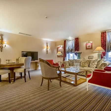 Relais&châteaux Stikliai Appart hôtel