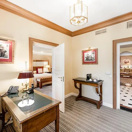 Stikliai - Relais & Chateaux Апарт-готель Вільнюс